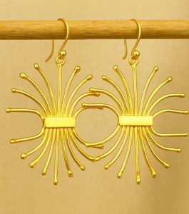 ต่างหูทองเหลืองงานหัตถกรรมโลหะคอนยัคต่างหูทองเหลืองสีพรีเมี่ยมตกแต่งเรียบสินค้าขายส่งราคาสินค้างานฝีมือโลหะ - Product Image 1