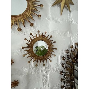 Espejo de pared de metal redondo vintage color solar para fines decorativos - Product Image 5