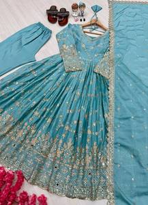 Conjunto de Vestido Anarkali Elegante de Seda Chinnon Pesada Reglance PD1097 con Espejo y Lentejuelas de 5mm, Patrón Floral, Largo hasta la Rodilla, Traje de Invierno - Product Image 5