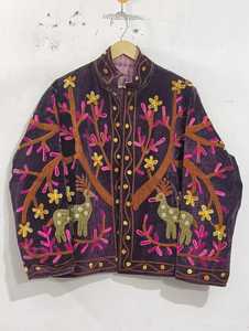 เสื้อแจ็คเก็ตบอมเบอร์กำมะหยี่ปักมือสำหรับผู้หญิง ลายซูซานี เป็นมิตรกับสิ่งแวดล้อม คอจีนหนา เปิดด้านหน้า สไตล์ชาติพันธุ์ วินเทจ สีเบจ - Product Image 5