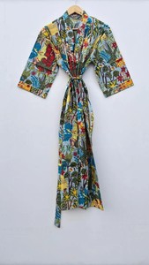 Bata de Algodón con Diseño Floral, Talla Única - Product Image 1