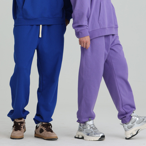 กางเกงวอร์มลำลองเอวกลางคุณภาพสูงสำหรับผู้ชายปี 2026 พร้อมกระเป๋า โลโก้สั่งทำได้ ผ้าเทอร์รี่เนื้อหนัก 100% ผ้าฝ้าย สำหรับผู้ชาย - Product Image 4