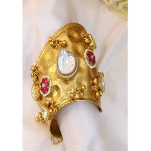 Stylish SPARKLES Classic Radiant Antique Look Brass <b>Gold</b> Plated Moissanite Kundan <b>Bangles</b> Two-Pair <b>Set</b> Women Wedding Occasion - Product Image 2