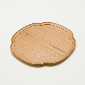 Round wooden plate Handmade Wooden Serving Tray Oval Lacquered Finish With Metal Handles For Food Contact Dinnerware - Product Image 3
