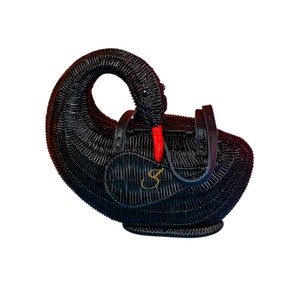 Panier de rangement en rotin noir de luxe en forme de cygne, sac bandoulière élégant en osier tressé à la main et organisateur de bureau - Product Image 5
