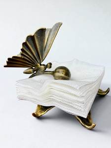 Porta Servilletas Metálico Hecho a Mano, Decoración de Mesa con Flores y Mariposas, Acabado en Pátina Negra y Dorada, Regalo de Graduación Personalizado - Product Image 2