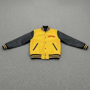Chaqueta Universitaria Vintage Personalizada con Cuerpo de Lana Negra y Mangas de Cuero Genuino Dorado, Estilo Bomber Inspirado en el Fútbol Americano - Product Image 6