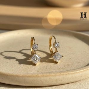 Pendientes de Diamantes CVD Certificados por IGI, Oro Real de 10K y 18K, Pequeños Huggies con Diamantes de Laboratorio con Corte Redondo y Princesa - Product Image 2