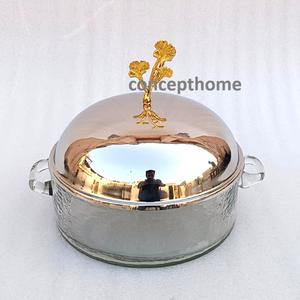 Olla para calentar alimentos con diseño de cacerola redonda y asa con diseño de flor dorada, con vidrio aislante para un uso elegante y moderno en buffets. - Product Image 1