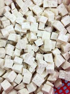 Demi-cubes de taro surgelés IQF de qualité supérieure, fournisseur en gros du Vietnam - Marque Ms. Tarina Viet D.E.L.T.A pour garnitures de bubble tea - Product Image 2