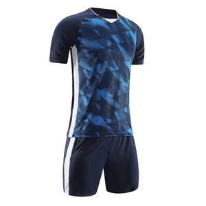 Uniforme de Fútbol Profesional para Hombre, Fabricación en Pakistán, Diseño de Logotipo Personalizado - Product Image 1