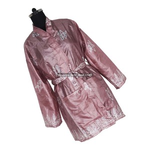 KS015 Kimono Corto de Seda Bohemio Vintage, Estilo Boho Gitano, Hecho con Seda de Sari Reciclada, Túnica Corta, Ropa de Dormir para Mujer - Product Image 2