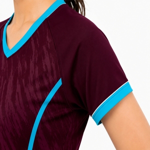 Maillot de sport respirant à séchage rapide pour femmes, 100% polyester, manches courtes, imprimé sur mesure, pour l'entraînement physique - Product Image 4