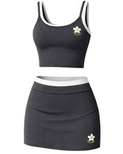 Conjunto de dos piezas para mujer: top corto color carbón y minifalda, bra deportivo sin mangas, ideal para yoga, gimnasio, fitness, casual, verano. - Product Image 1