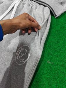 Conjunto Deportivo Casual Personalizado al por Mayor para Hombre, con Cuello Alto, de Forro Polar, 2 Piezas, Sudadera y Pantalones Deportivos, Conjunto para Estar en Casa - Product Image 3