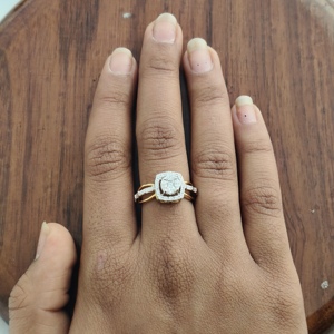 แหวนหมั้นเพชรทรงกลมประดับเพชรรอบวง ทองคำขาว 18K สำหรับผู้หญิง ดีไซน์แหวนแยกส่วน ประดับเพชรแบบ Pave Band เครื่องประดับชั้นดีสำหรับงานแต่งงาน - Product Image 5