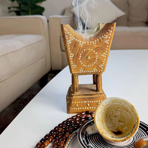 Quemador de incienso de madera artesanal con mango extraíble, soporte de incienso árabe premium para decoración del hogar en Oriente Medio durante el Ramadán. - Product Image 4