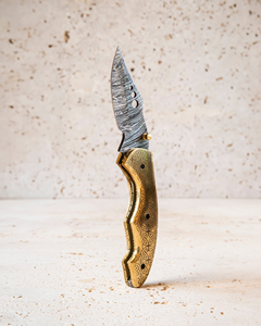 Couteaux pliants décoratifs en matériaux purs, fabriqués avec des détails de précision et une finition haut de gamme, pour les loisirs et la présentation. - Product Image 4