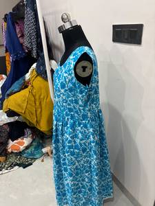 Vestido Largo Premium de Algodón Estampado Azul Estilo Western con Cuello Redondo, Sin Mangas, Dobladillo Plisado Acampanado, Casual de Verano para Playa - Product Image 4