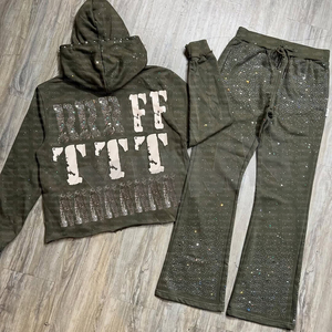 Ensemble streetwear tendance : sweat à capuche en coton délavé et vieilli, pantalon baggy oversize, broderie, impression en relief et strass - Product Image 6