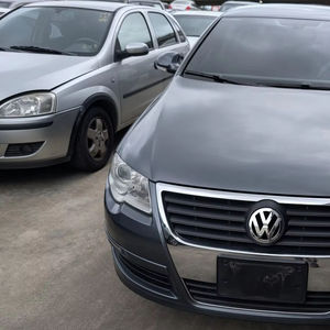 Venta al por mayor de coches usados: Vehículos automotrices de calidad excepcional, con volante a la izquierda, para transporte. - Product Image 1