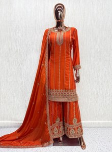 Conjunto de Top, Pantalón Palazzo y Dupatta de Moda para Fiesta o Boda, con Bordado de Lentejuelas y Cordón Jari - Product Image 5