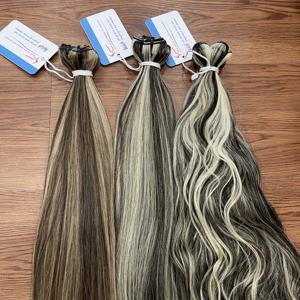 Extensions de cheveux humains épaisses et ondulées, couleur piano, double trame, haute qualité, fabriquées à la machine - Product Image 1