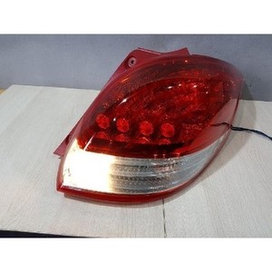 Luz Trasera Derecha para Veloster, Usada, OEM 924022V110 - Product Image 5