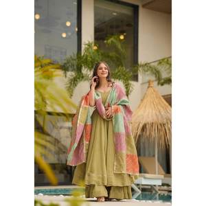 Hermoso Lehenga Choli de Algodón Verde Oliva Talla S para Fiestas, Incluye Vestido y Dupatta - Product Image 5