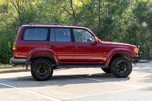 Toyota Land Cruiser de 1996, precio de descuento, auto usado en buen estado. - Product Image 3