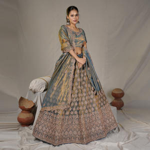 Lehenga Choli Fendy en tissu filet avec broderie de fils complexes, jupe évasée, blouse sculptée et dupatta assorti élégant – Collection Couture - Product Image 2
