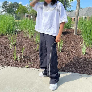 Pantalones Deportivos Minimalistas de Nailon para Hombre, Pantalones Casuales Cortavientos, Cintura Elástica, Ligeros, para Entrenamiento, Personalizables con Marca Privada - Product Image 4