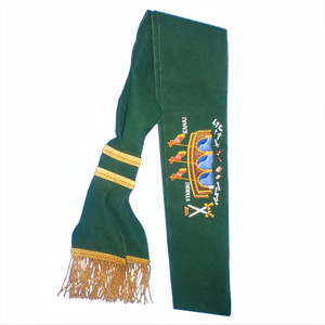 Echarpe Masónica Bordada del Rito Escocés de 15 Grados, Color Verde con Flecos Dorados y Diseño Simbólico - Product Image 5