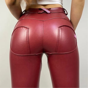 Pantalones de cuero para mujer, cómodos y modernos, hechos con un nuevo material elegante, a la venta. - Product Image 6