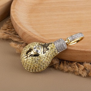 Pendentif Homme Hip Hop Style Unilatéral avec Grappe de Zircons Brillants Effet Glacé, en Cuivre Plaqué Or 18K, ZIRCON, Personnalisation Logo - Product Image 6