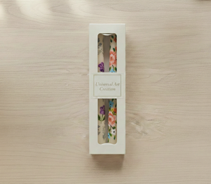 Ensemble de bougies coniques en cire de soja et de paraffine peintes à la main avec motifs floraux (lot de 2) pour la décoration de la maison, les mariages, Noël et les événements spéciaux - Product Image 3