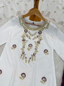Ensemble élégant de kurta et pantalon en pur coton avec dupatta pour femmes et filles - Product Image 5