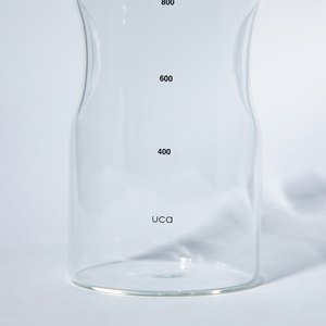 เหยือกแก้วทนความร้อน 1.0 ลิตร ทำจากแก้วบอโรซิลิเกต ทรงเพรียวบาง ใส่ในประตูตู้เย็นได้ เหมาะสำหรับใส่น้ำ ชาเย็น สำหรับใช้ในบ้านและสำนักงาน - Product Image 4