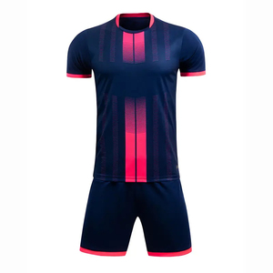 Nuevo Conjunto de Uniforme de Fútbol Personalizado de Talla Grande, Transpirable, de Alto Rendimiento, 100% Poliéster, Duradero, con Estampado por Sublimación, Pantalón Corto - Product Image 2