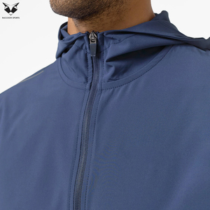 Conjunto de Pantalones Cortos y Chaqueta Cortavientos Azul Sólido para Hombre, Chaqueta Deportiva Impermeable con Capucha Premium y Pantalones Cortos Deportivos Tipo Cargo, 2 Piezas - Product Image 6