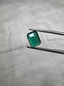 Émeraude naturelle de Zambie 1,58 ct, taille octogonale, pierre précieuse verte lâche pour bagues, pendentifs, bijoux personnalisés, fournisseur en gros - Product Image 2