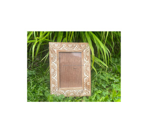 Artisan carved <b>wooden</b> <b>photo</b> <b>frame</b> for ethnic decor traditional interiors with intricate patterns skilled workmanship cultural - Product Image 3