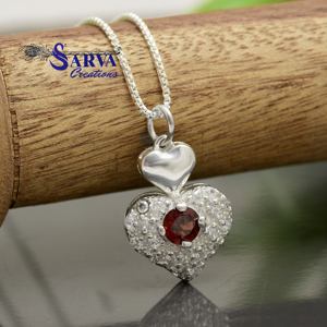 Collar con Colgante de Corazón de Granate Rojo Natural, Plata de Ley 925 con Acentos de Diamantes CZ, Joyería Romántica para Mujer - Product Image 2