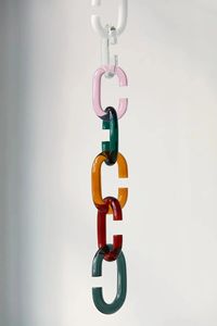 Arte de Pared Clásico de Eslabones de Cadena de Resina, Ecológico, Tamaño Personalizable, Logotipo, Diseño Moderno, Escultura Colgante, Perfecto para Hogares de Lujo - Product Image 2