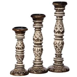 Porte-bougie en bois naturel avec finition polie, style vintage/classique et Saint-Valentin, par MULTI CRAFT - Product Image 4