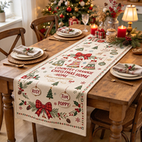Chemin de table matelassé personnalisé pour Noël, chemin de table rectangulaire long avec nom de famille personnalisé pour la décoration de table de fête