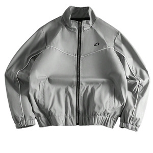 Veste de survêtement légère pour homme à faible MOQ, coupe-vent et imperméable personnalisable, style streetwear avec bandes réfléchissantes - Product Image 4