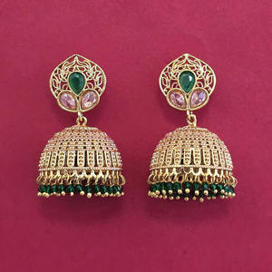 Magnifiques boucles d'oreilles Jhumki de créateur, plaquées or, 233089 - Product Image 4