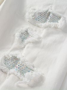 Jean en denim pour homme, style streetwear, blanc pur, avec patch incrusté de diamants et estampage à chaud, coupe ajustée et élastique – Nouvelle collection très prisée - Product Image 3
