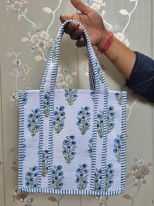 กระเป๋าใส่อาหารกลางวันผ้าฝ้ายลายควิลท์ กระเป๋าถือลายดอกไม้พิมพ์ลายนามธรรม กระเป๋าช้อปปิ้งลายบล็อกพิมพ์ กระเป๋าชายหาด กระเป๋าเดินทาง และกระเป๋าสะพายไหล่ - Product Image 4